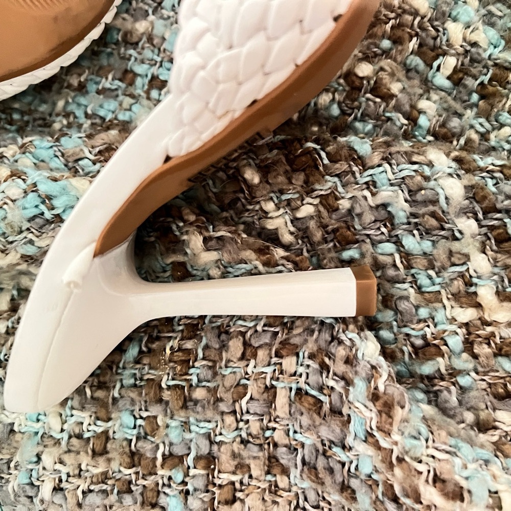 Forever 21 Textured White Mules - Picture 3 of 4